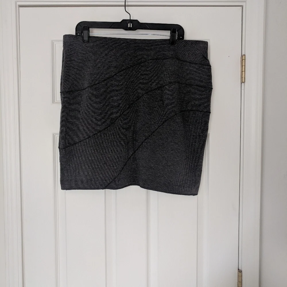 Simply Vera by Vera Wang skirt